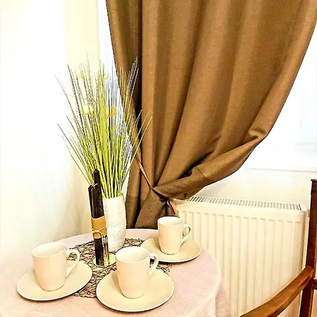 Nora Studio Apartman - Appartement *