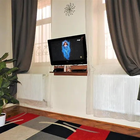 Nora Studio Apartman - Eger