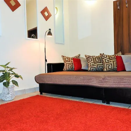Nora Studio Apartman - * Эгер