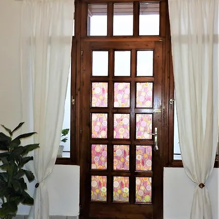 Nora Studio Apartman - Apartment *