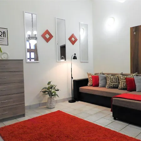 Апартаменты Nora Studio Apartman - Эгер